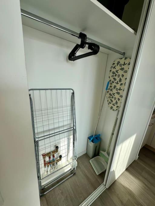 Studio Moderne Et Tout Equipe, Proche Du Rer, Paris & Aeroport D'Orly En 20 Min, Lit Bebe Sur Demande Vitry-sur-Seine Luaran gambar